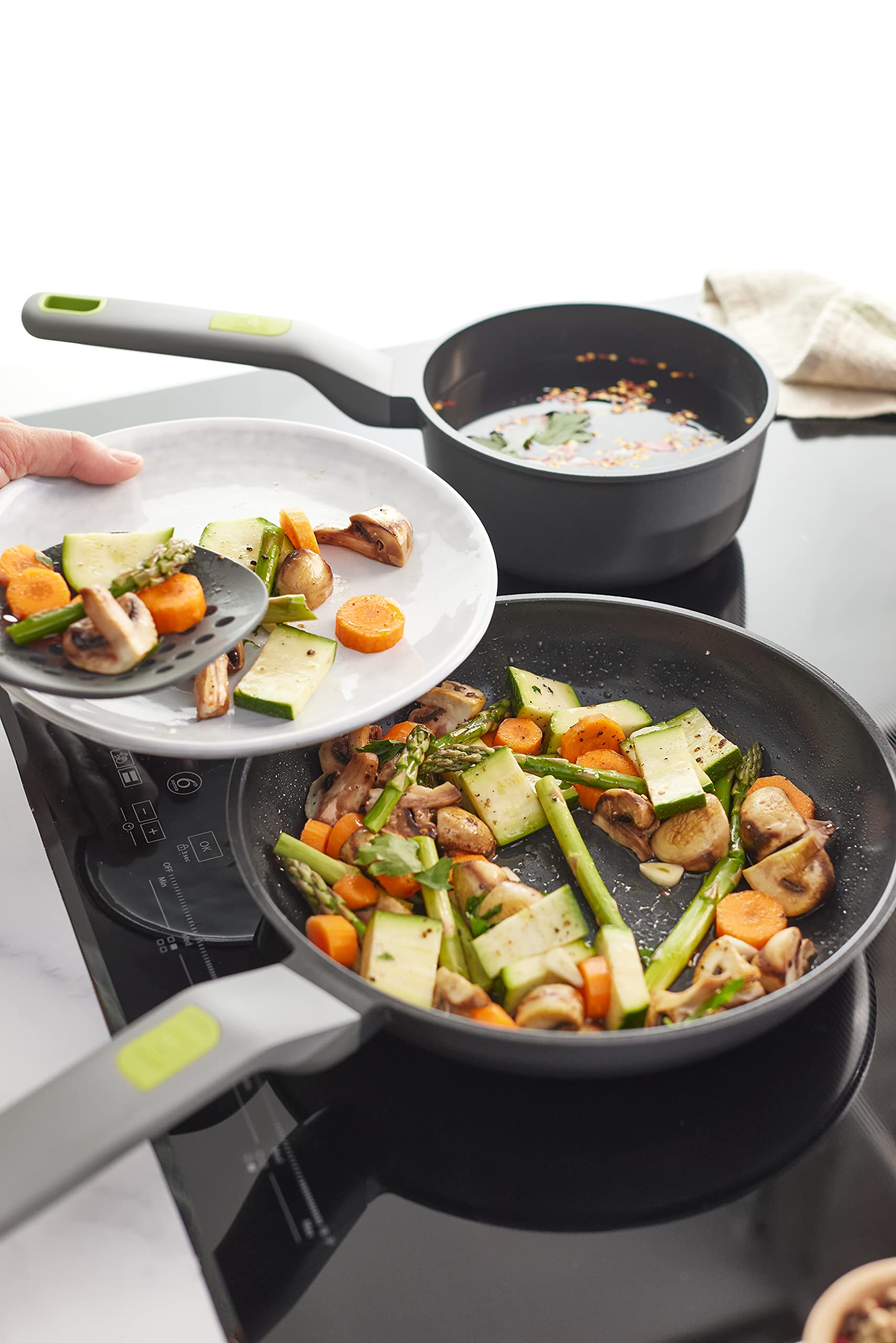 BRA COOKWARE Life Ceramic Nonstick Sauté Pan w/Glass Lid | 12.6 Inch 4.79 Quart Recycled Aluminum Deep Pan | Dual-Handle Braiser | Ceramic Non-Stick Coating | PFOA Free | All Cooktops & Oven Safe