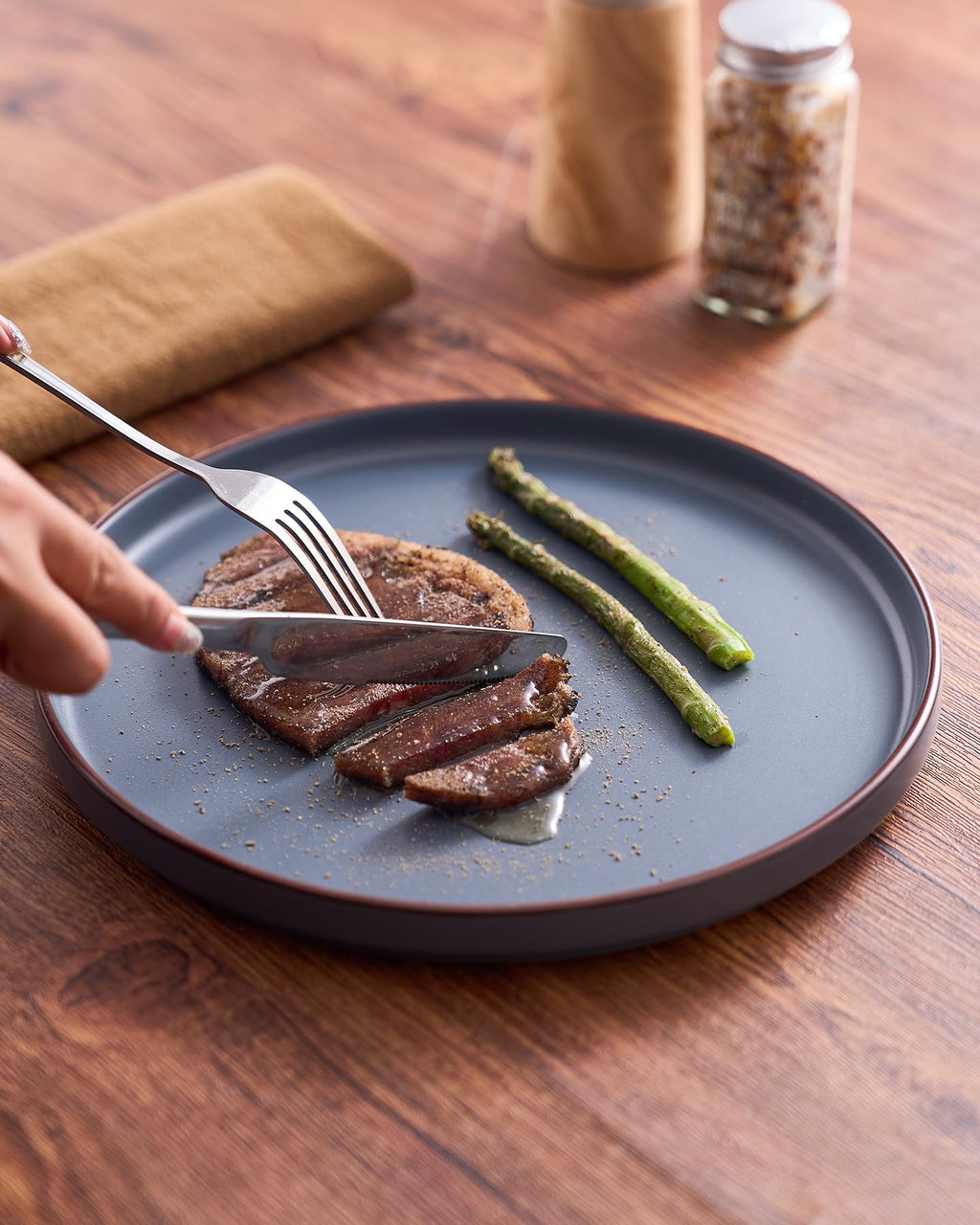 Famiware Nebula Ridge Stoneware Dinnerware Sets, Plates and Bowls Sets for 4, 12 Pieces Dishes Set, Microwave and Dishwasher Safe Kitchen Plates, Light Gray